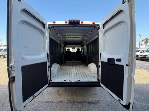Used 2023 RAM ProMaster 2500 FWD image 5
