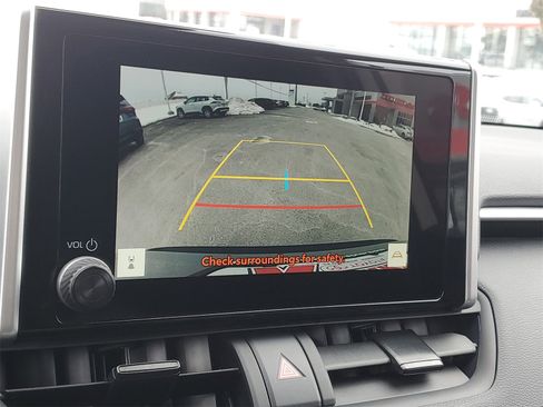 Certified 2025 Toyota RAV4 LE image 28