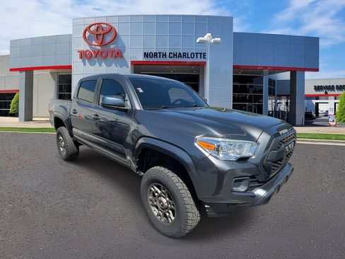 Used 2021 Toyota Tacoma SR AWD/4WD image 2