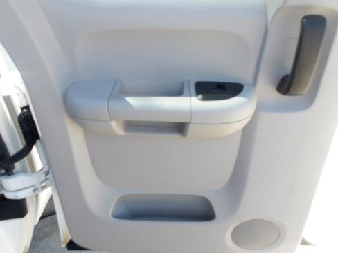 Used 2011 Chevrolet Silverado 1500 W/T image 16