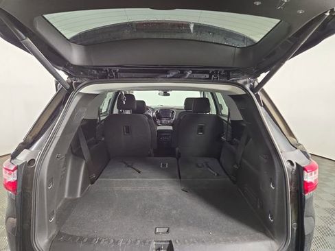 Used 2019 Chevrolet Traverse LT image 31