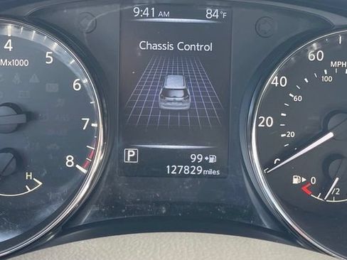 Used 2017 Nissan Rogue SV FWD image 18
