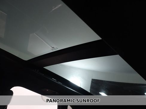 Used 2017 Lincoln MKC Reserve image 4