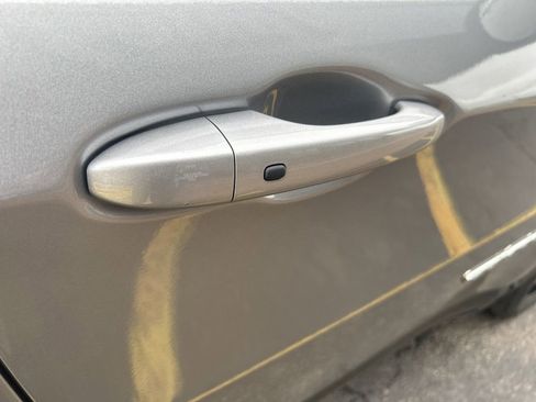 Used 2022 Jeep Compass Limited w/ Sun and Sound Group image 37