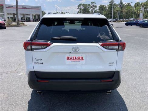 Certified 2025 Toyota RAV4 XLE AWD/4WD image 4
