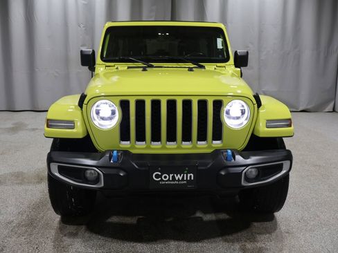 Used 2022 Jeep Wrangler Unlimited Sahara w/ Cold Weather Group image 9