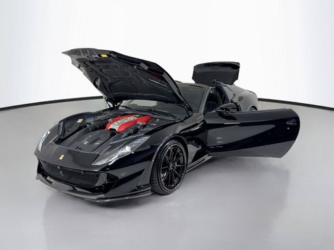 Used 2021 Ferrari 812 GTS RWD image 40