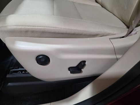 Used 2018 Jeep Grand Cherokee Laredo image 14