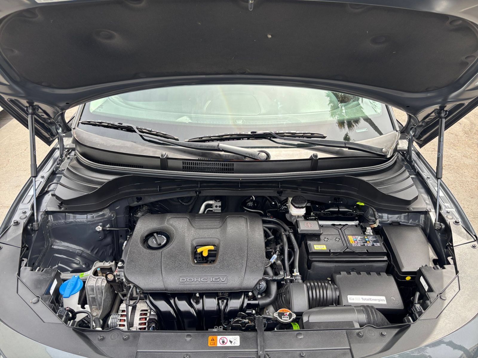 Used 2025 Kia Soul LX w/ LX Technology Package FWD image 29