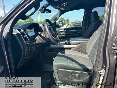 Used 2023 RAM 1500 Big Horn AWD/4WD image 7