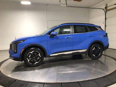 New 2026 Kia Sportage EX AWD/4WD image 4