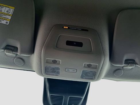 Used 2022 Ford Transit 250 Medium Roof AWD w/ Load Area Protection Package image 21