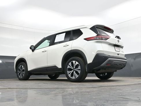 Used 2023 Nissan Rogue SV w/ SV Premium Package image 37
