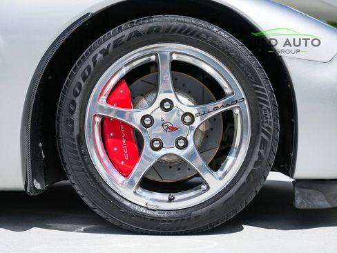 Used 2004 Chevrolet Corvette Convertible w/ Preferred Equipment Group RWD image 27