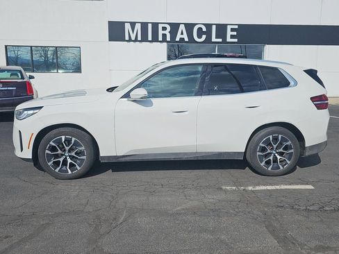 Used 2025 BMW X3 xDrive30i image 3