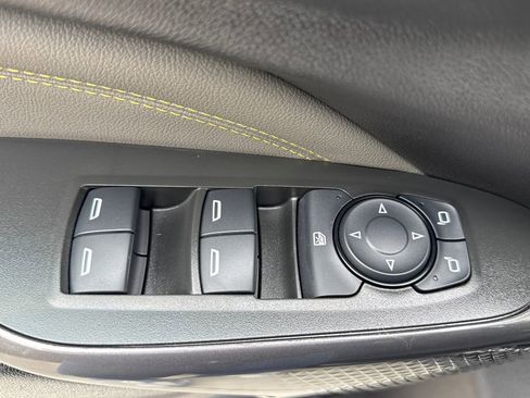 Used 2025 Chevrolet Trax ACTIV w/ Sunroof Package image 15