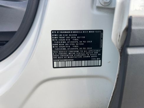 Used 2022 Volkswagen Tiguan SE FWD image 39