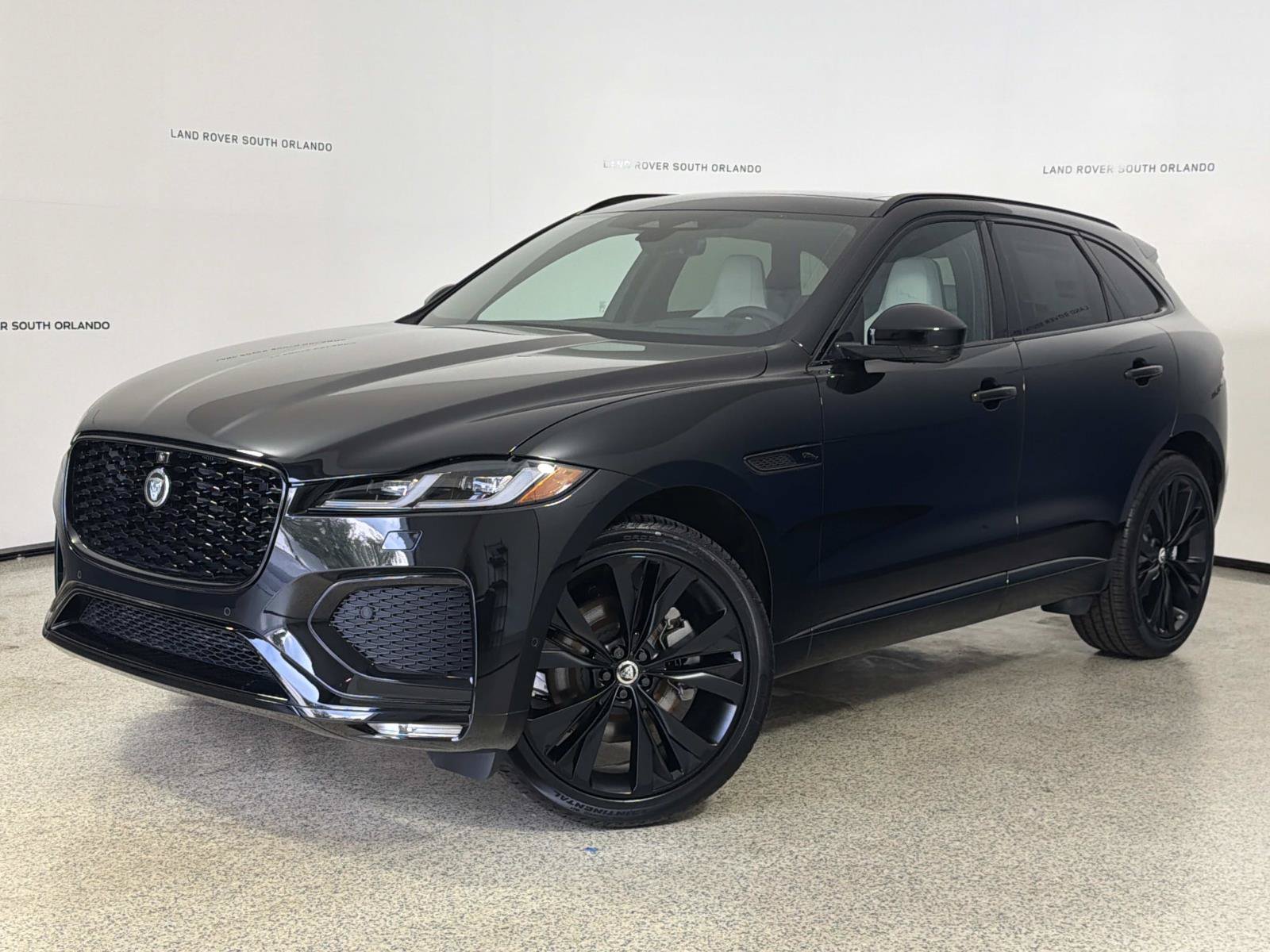 New 2026 Jaguar F-PACE R-Dynamic S AWD/4WD image 1