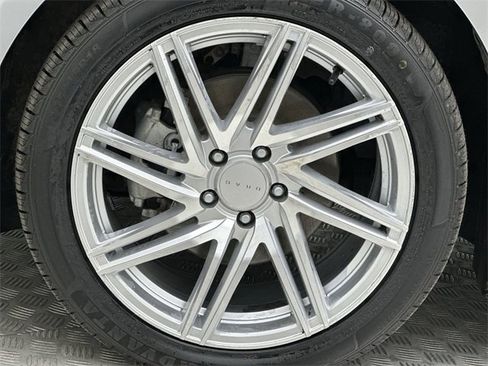 Used 2020 Ford Fusion SEL image 10