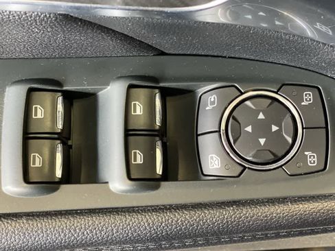 Used 2018 Ford Explorer Sport w/ Equipment Group 401A AWD/4WD image 16