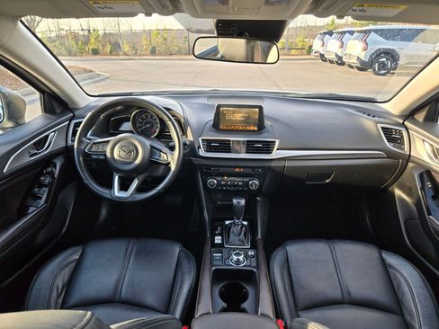 Used 2017 MAZDA MAZDA3 Touring image 18