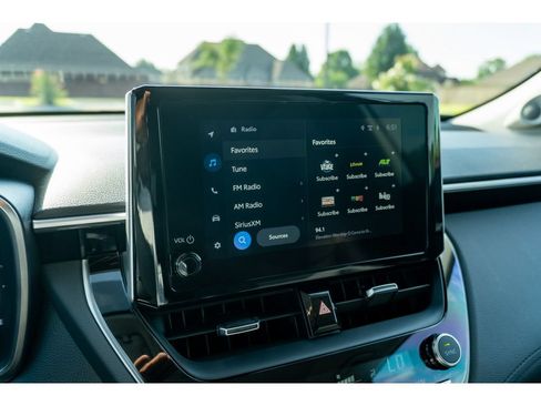 Used 2024 Toyota Corolla Cross XLE w/ Convenience Package FWD image 23