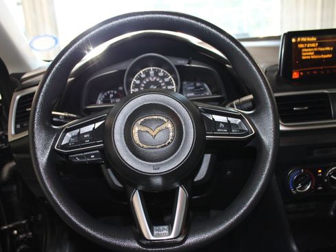 Used 2018 MAZDA MAZDA3 Sport w/ Preferred Equipment Package FWD image 11