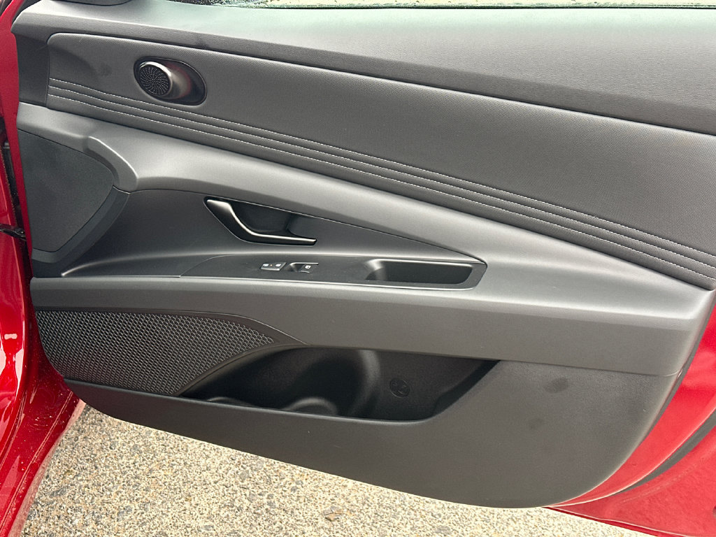 Certified 2026 Hyundai Elantra Sport w/ Cargo Package FWD image 14