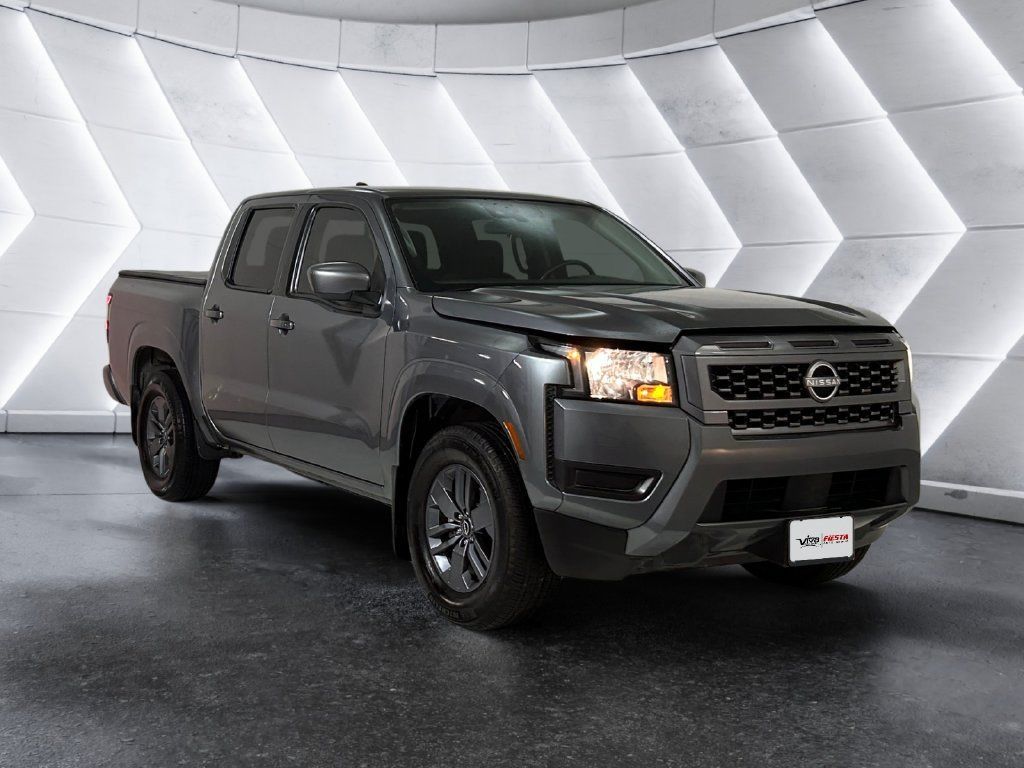 Used 2025 Nissan Frontier SV RWD image 1