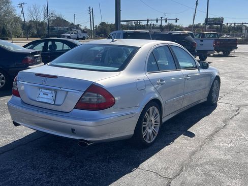 Used 2007 Mercedes-Benz E 350 Sedan image 4