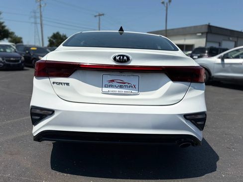 Used 2020 Kia Forte LXS FWD image 5