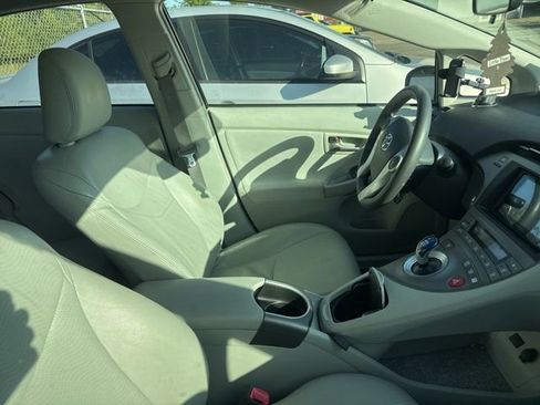 Used 2013 Toyota Prius Three FWD image 3