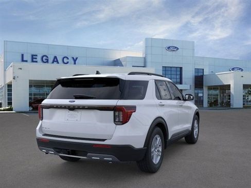 New 2026 Ford Explorer Active w/ Active Comfort Package image 8
