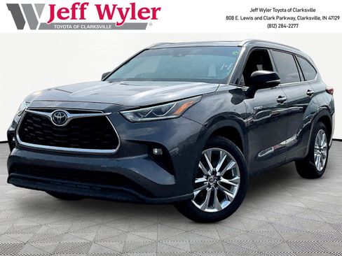Used 2021 Toyota Highlander Limited FWD image 1