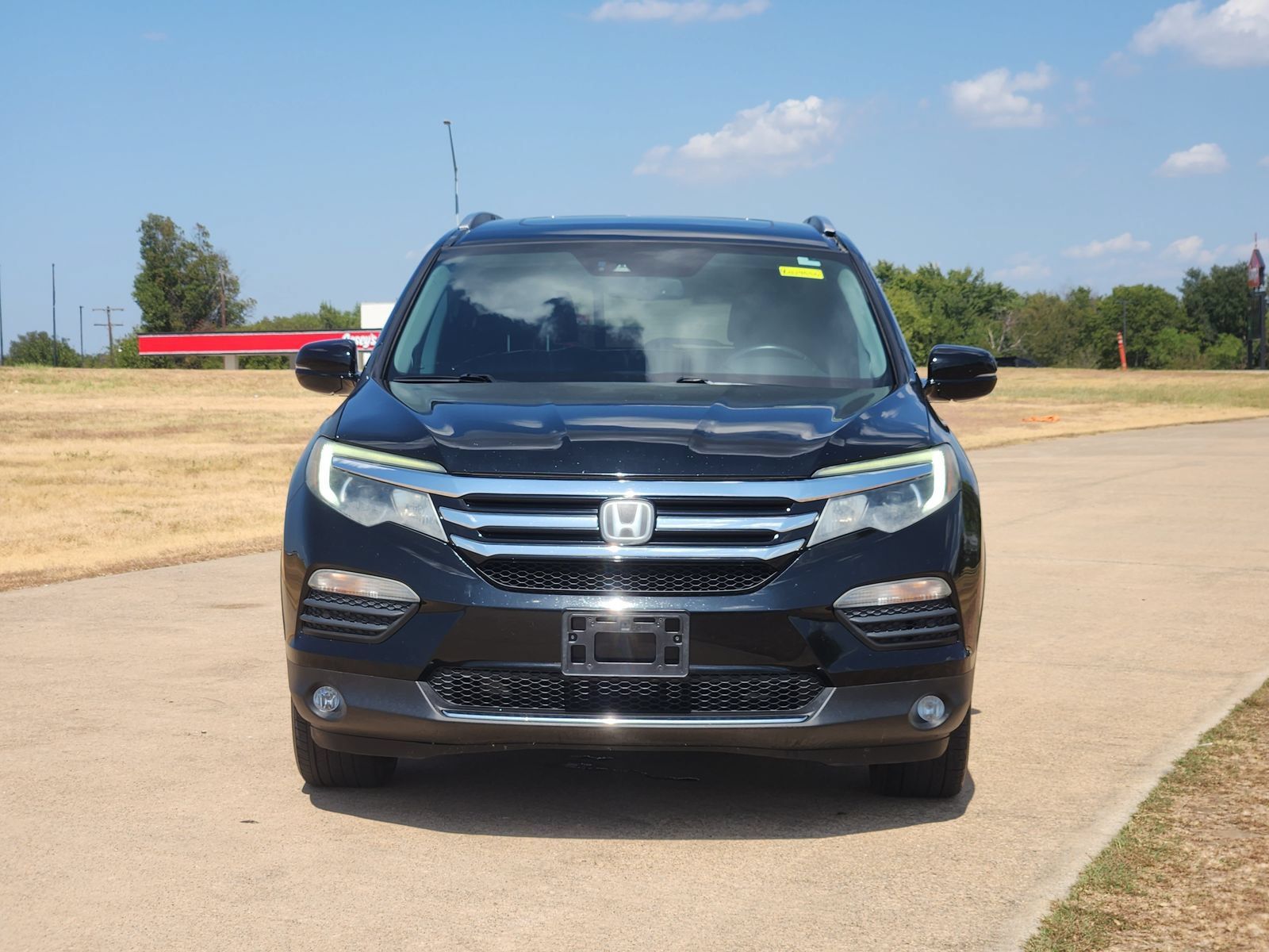 Used 2017 Honda Pilot Elite image 6
