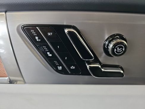 New 2026 Cadillac Vistiq Luxury w/ LPO, Floor Liner Package image 31