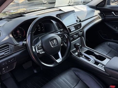 Used 2018 Honda Accord Touring image 21