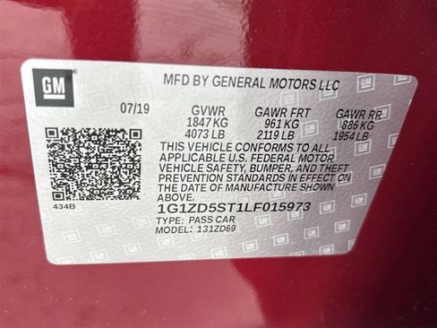 Used 2020 Chevrolet Malibu LT FWD image 32