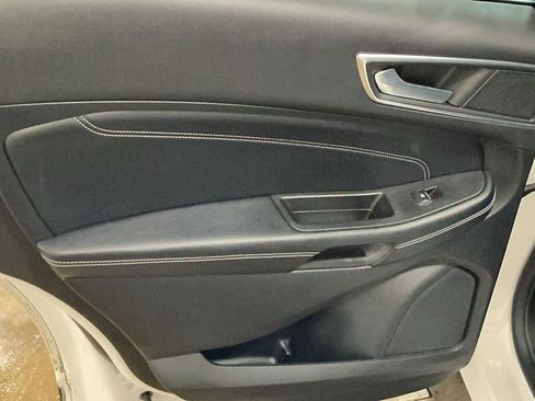 Certified 2022 Ford Edge Titanium w/ Class II Trailer Tow Package image 14