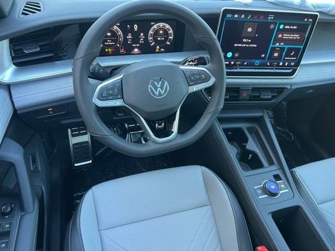 New 2026 Volkswagen Tiguan SE R-Line FWD image 34