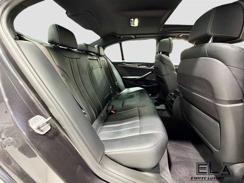 Used 2018 BMW 540i w/ M Sport Package RWD image 31