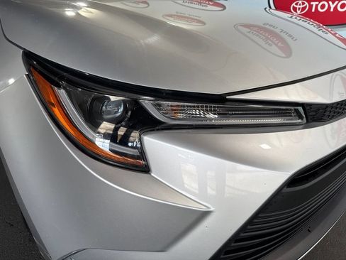 Used 2024 Toyota Corolla LE FWD image 11