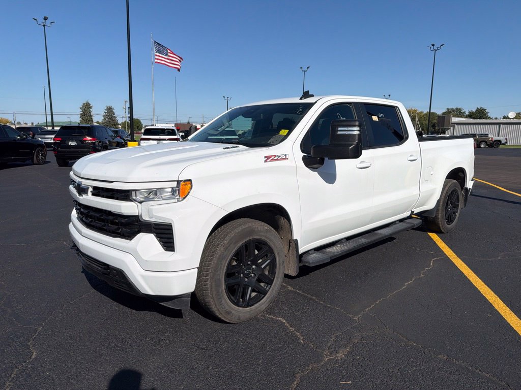 Used 2024 Chevrolet Silverado 1500 RST w/ Convenience Package II AWD/4WD image 3