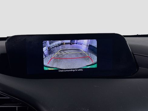 Used 2019 MAZDA MAZDA3 w/Preferred Pkg image 19