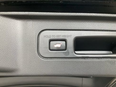 Certified 2025 Honda Pilot Elite image 22