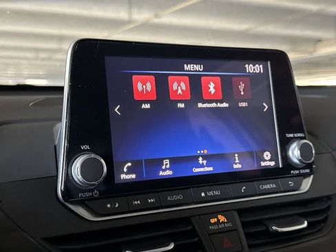 Used 2023 Nissan Altima 2.5 SV FWD image 18