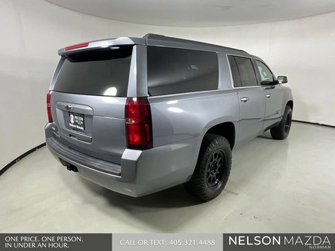 Used 2020 Chevrolet Suburban LT w/ Max Trailering Package RWD image 6