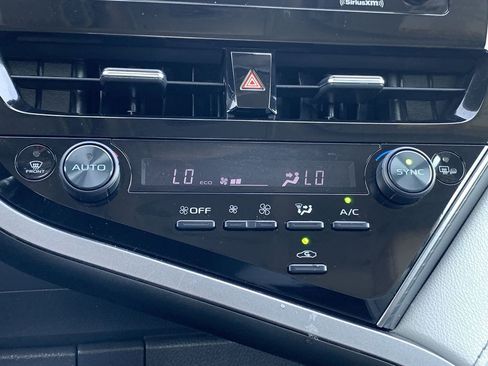 Used 2023 Toyota Camry SE image 22