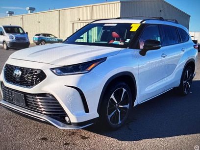 Used 2021 Toyota Highlander XSE