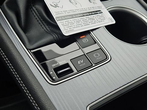New 2026 Toyota Sienna XLE FWD image 12